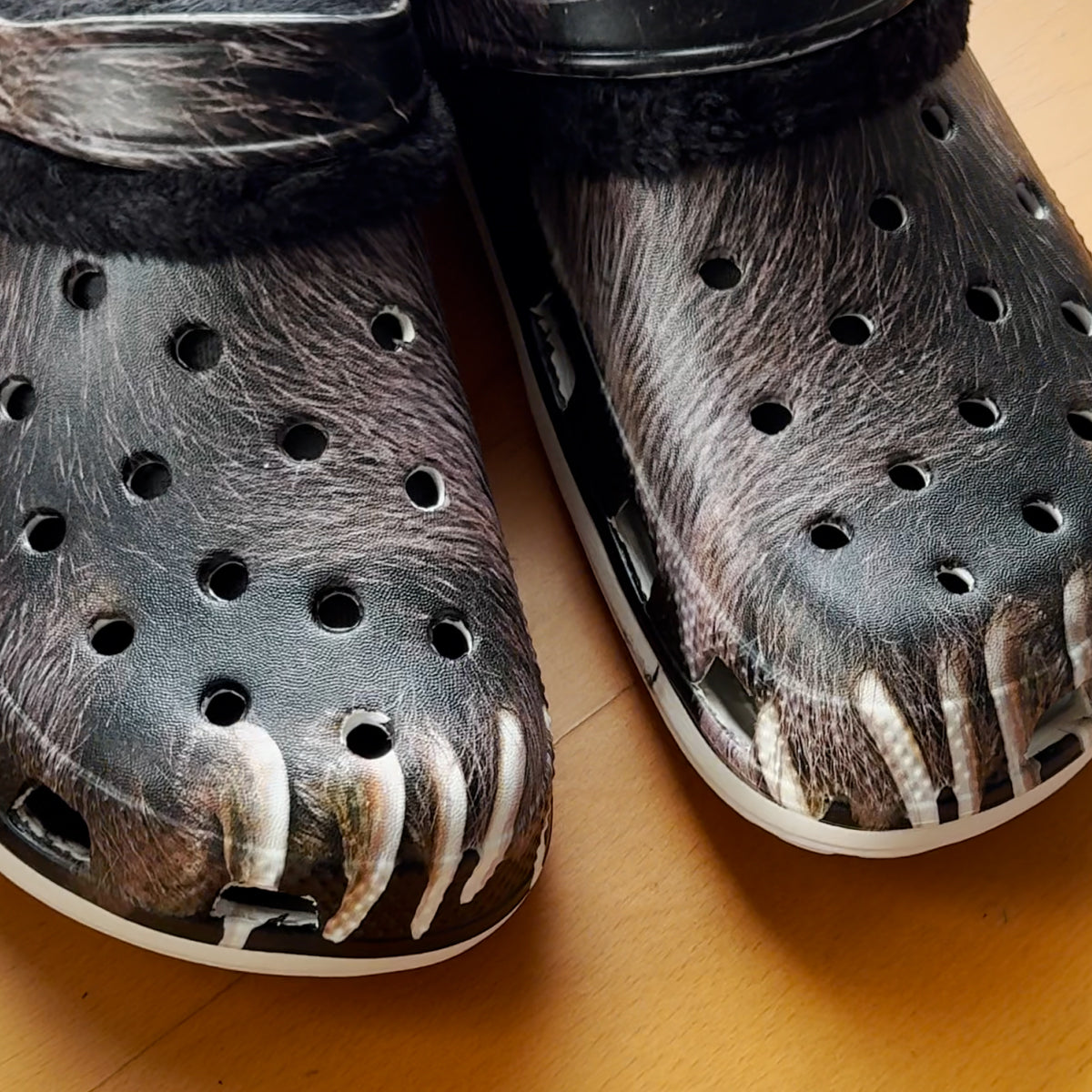 Bear Feet fur-lined clog slipper shoes top view